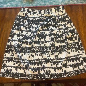 212 Collection print skirt size 10. White and black EUC